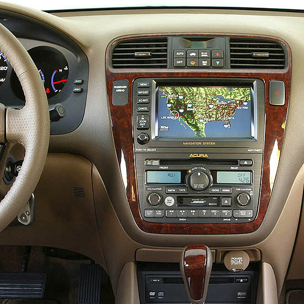 Штатные магнитолы, идущие в автомобилях Acura — это базовые аудио-устройств...
